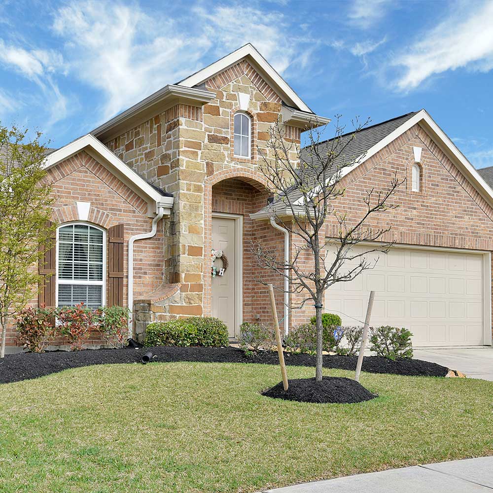 House improved by Valparaiso roofing company